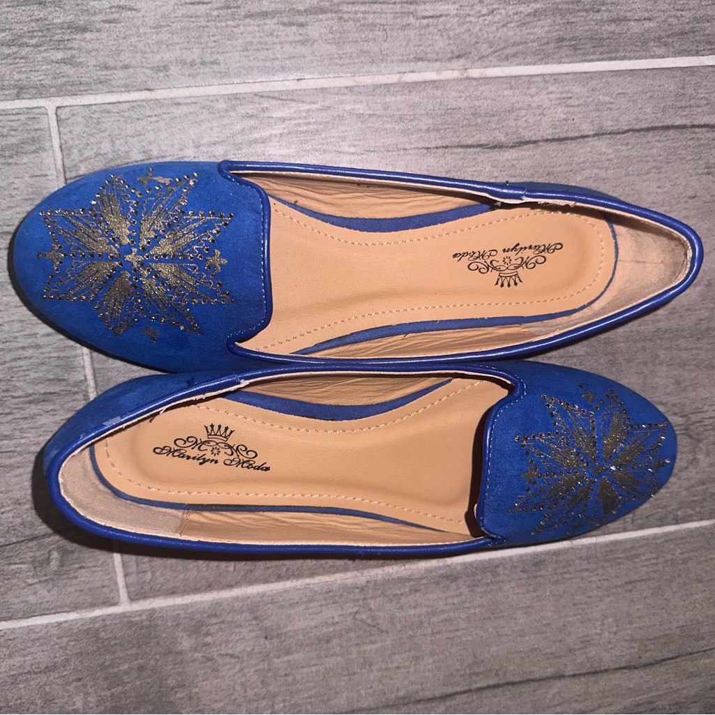 Lydia Women Blue Suede Flats